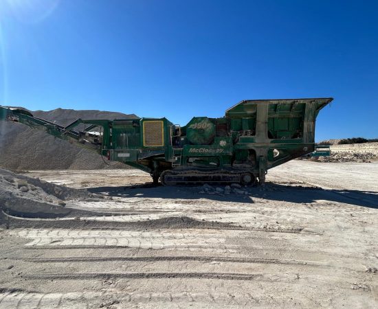 pre-owned_crushing_mccloskey_j50