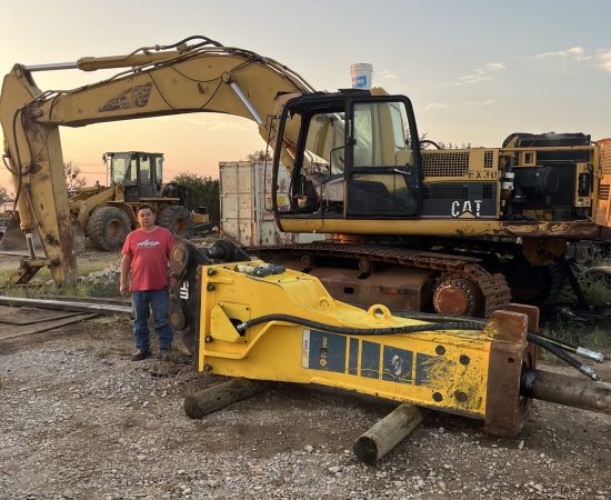 Pre-owned_breaking_Epiroc_hb5800_2022-1