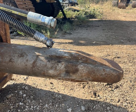 Pre-owned_breaking_Epiroc_hb5800_2022-7