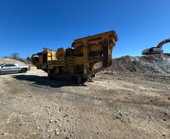 Pre-owned_crushing_extec_c10-5