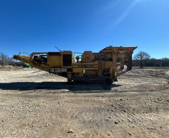 Pre-owned_crushing_extec_c10-6