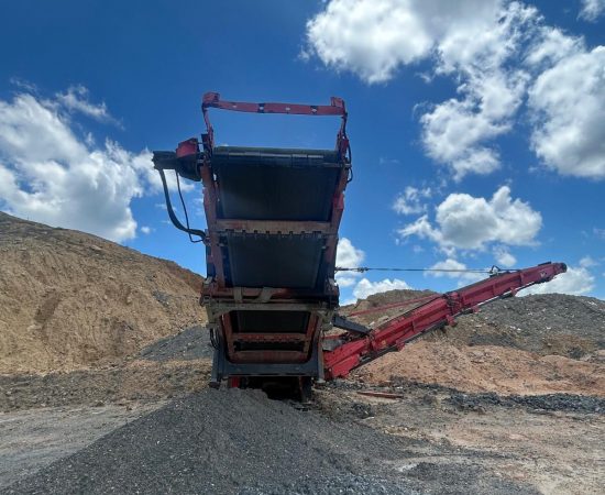 Pre-owned_crushing_sandvik_QI341_2015-4