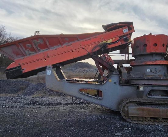 Pre-owned_crushing_sandvik_qh330_2011-1