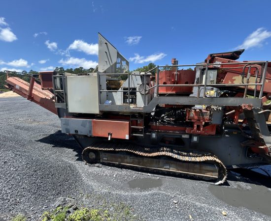 Pre-owned_crushing_sandvik_qh330_2011-6 (5)