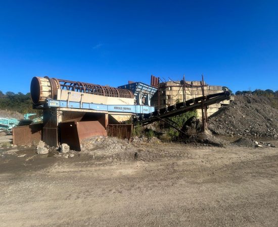 Pre-owned_recycling_hercules_ht182m_2008-2