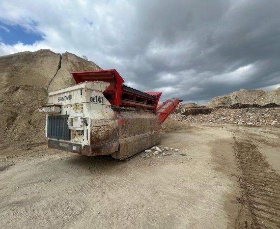 Pre-owned_screen_sandvik_qe141_2019-1