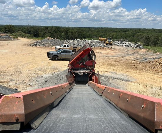 Pre-owned_screening_Terex_683_2015-11
