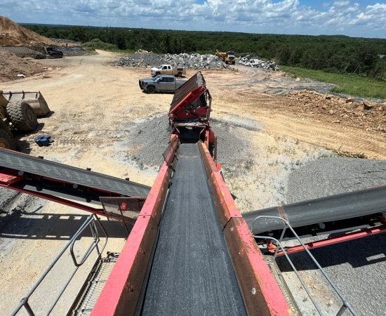 Pre-owned_screening_Terex_683_2015-14