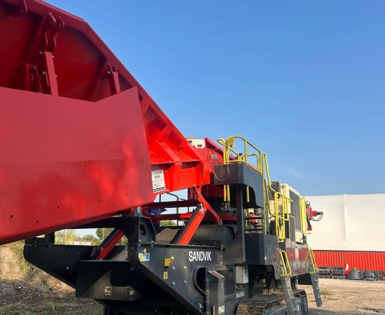 Updated pics_Pre-owned_crushing_sandvik_qh441_2024-18