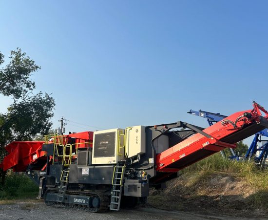Updated pics_Pre-owned_crushing_sandvik_qh441_2024-7