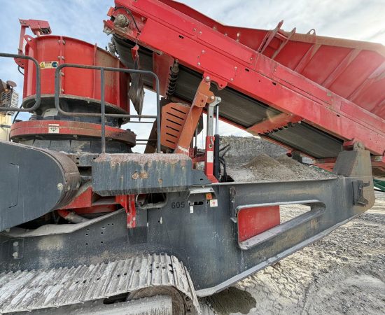 preowned_crusher_sandvik_qh331_2016 (11)