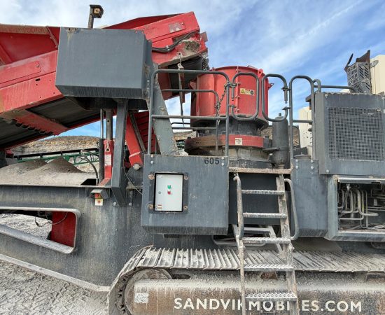 preowned_crusher_sandvik_qh331_2016 (16)