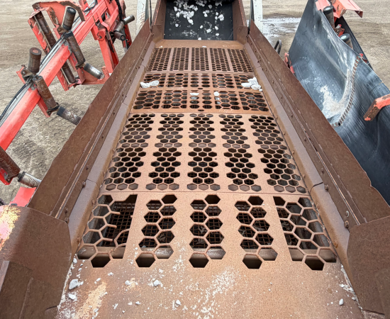 preowned_screening and scalping_Sandvik_QE440_ 2012 (34)